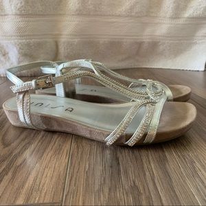 UNISA one inch wedge, Silver and beige